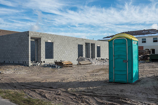 Best Portable bathroom rental  in Dania Beach, FL